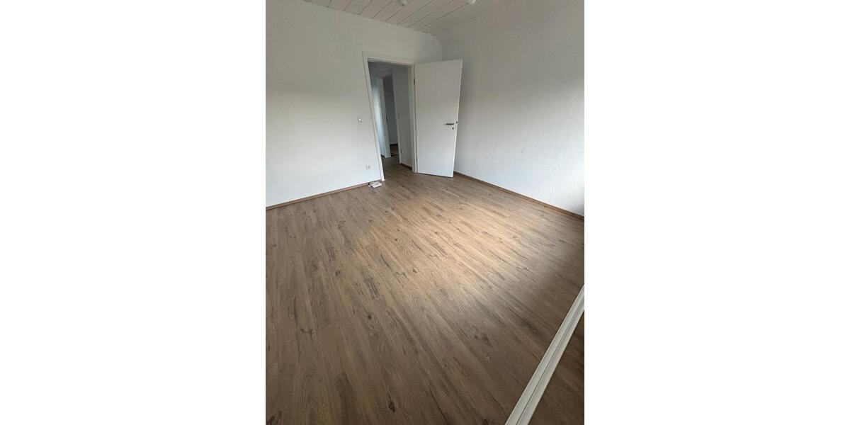 Dachgeschoßwohnung Unna Alte Heide - 2.5 Zimmer, 50 m&sup2;, 650&euro; | Angebot:26032948