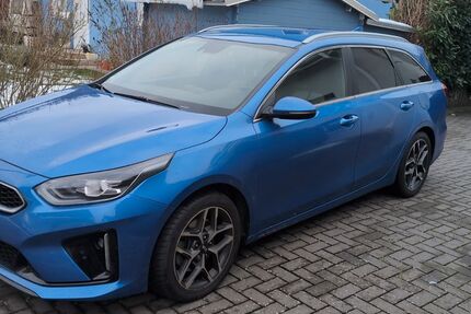 Kia ceed / Ceed 63.000 km 15.900 &euro; Menden 58708