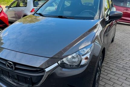 Mazda 2 118.000 km 10.190 &euro; DORTMUND 44263