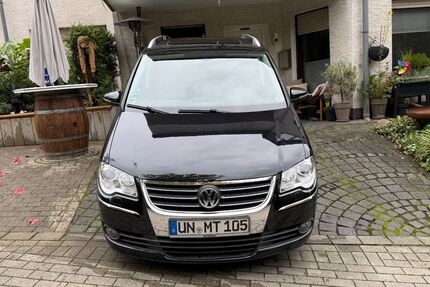 VW Touran 161.741 km 8.495 &euro; Dortmund 44265