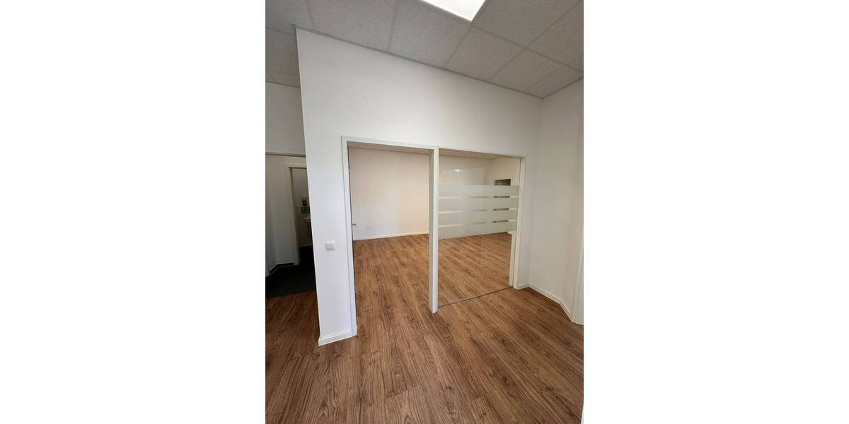 Gewerbeobjekt Holzwickede - 5 Zimmer, 150 m&sup2;, 1.500&euro; | Angebot:26361240