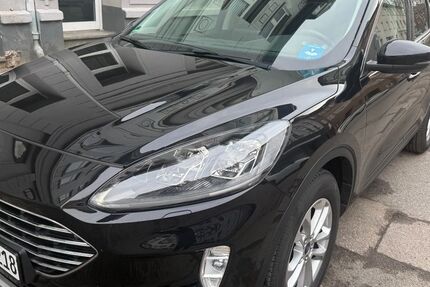 Ford Kuga 198.000 km 10.990 &euro; Herne 44649