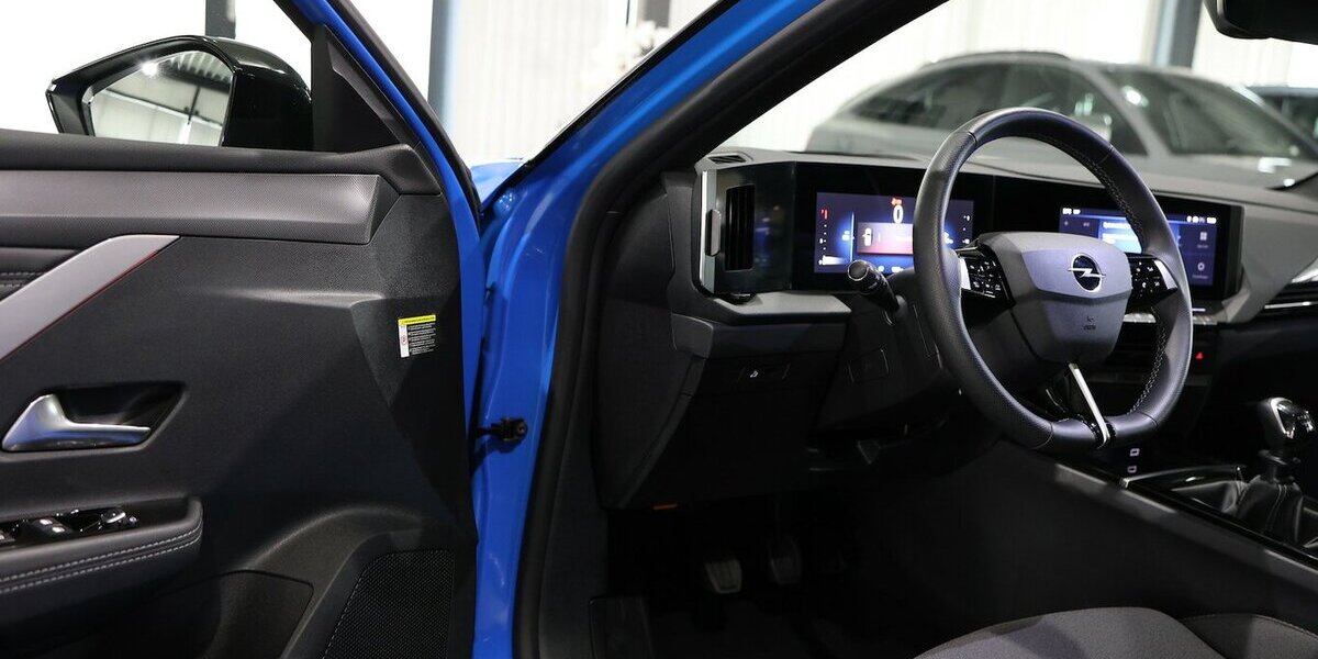 Opel Astra L ST T GS-SPORT BLUE & BLACK / PANORAMA 9.000 km 22.888 &euro; Hamm 59077