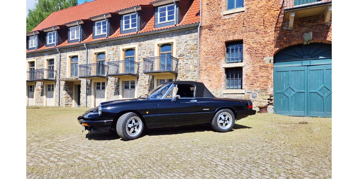 Alfa Romeo Spider 125.000 km 18.500 &euro; Wickede 58739