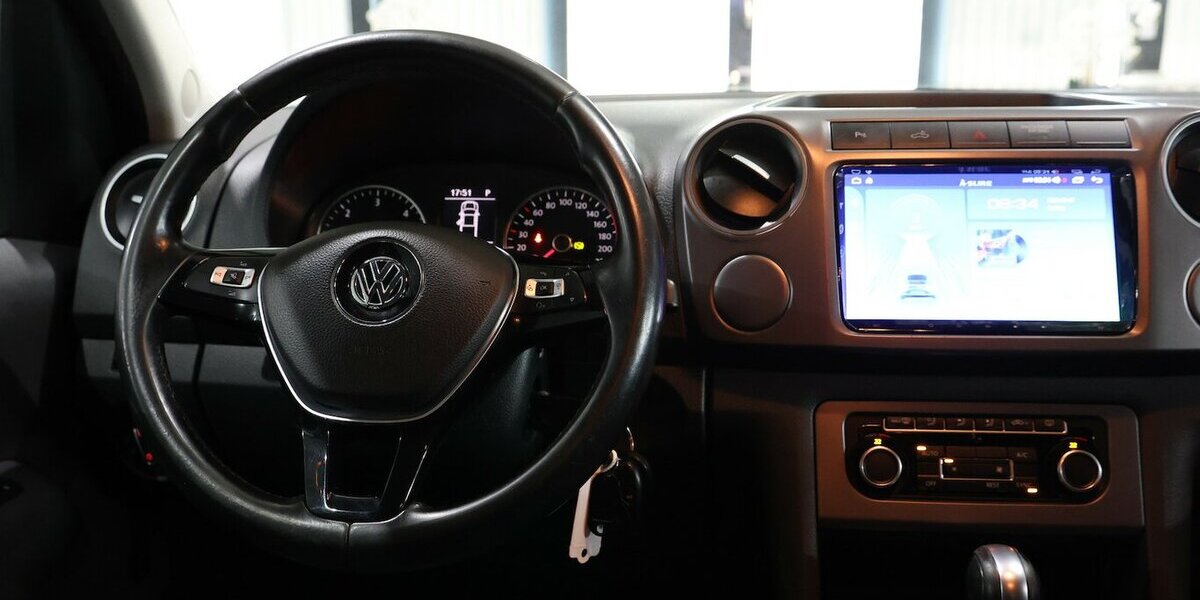 VW Amarok 2.0 TDI DSG HIGHLINE DC 4M / XENON, AHK 177.000 km 19.999 &euro; Hamm 59077