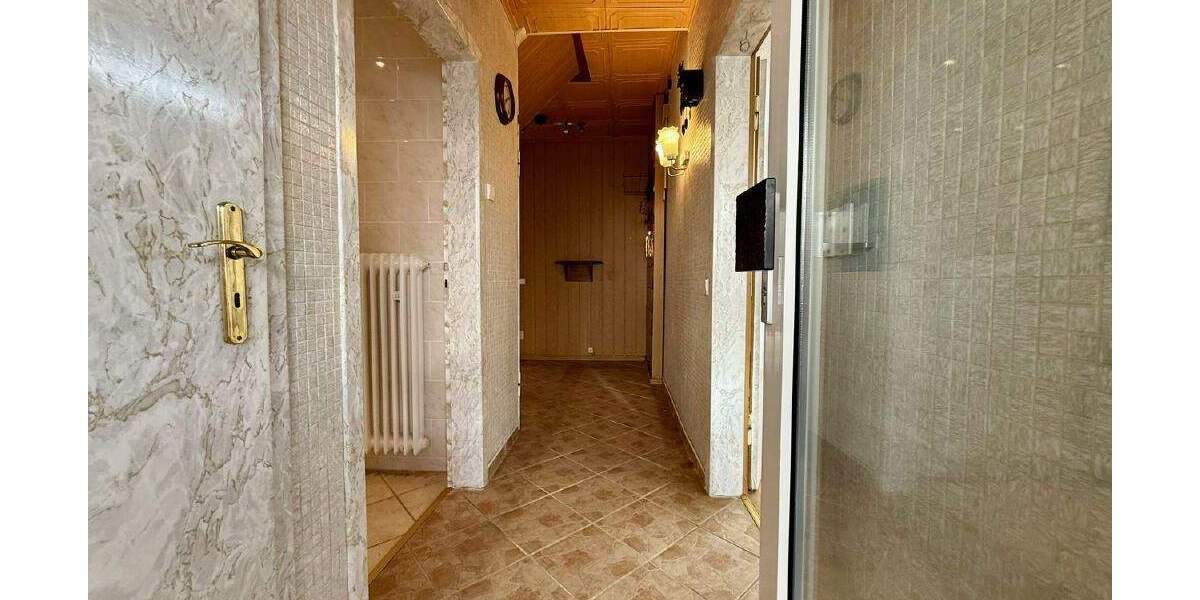 Einfamilienhaus Menden Mitte - 6 Zimmer, 169 m&sup2;, 210.000&euro; | Angebot:25706735