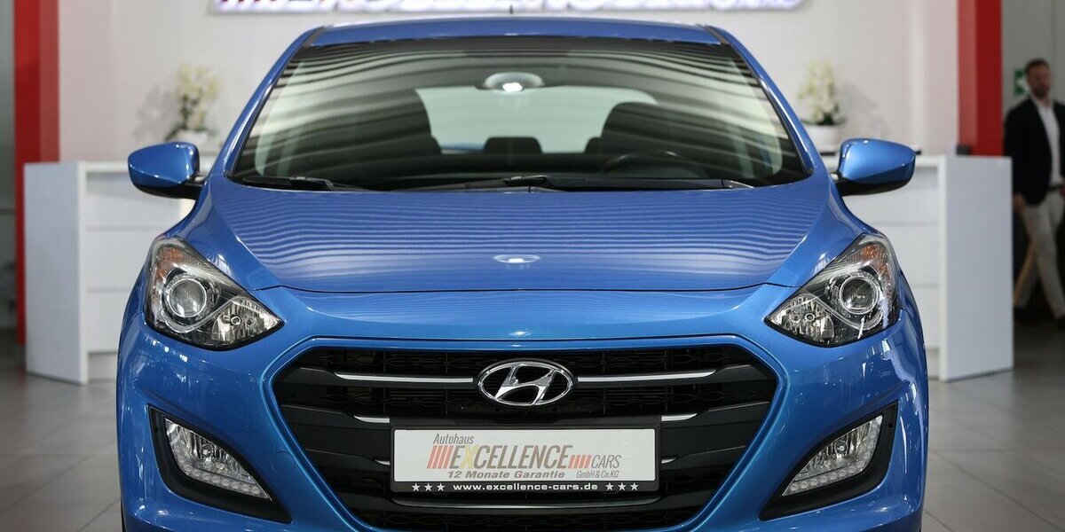 Hyundai i30 1.6 T-GDI STYLE / AUTOMATIK / NAVI+KAMERA 78.000 km 13.331 &euro; Hamm 59077