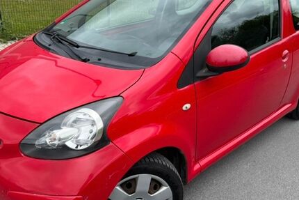 Toyota Aygo (X) 120.000 km 2.399 &euro; Lünen 44536