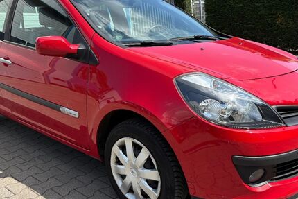 Renault Clio 115.000 km 3.290 &euro; Oer-Erkenschwick 45739