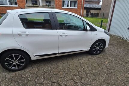 Toyota Yaris 86.373 km 12.100 &euro; Oer-Erkenschwick 45739