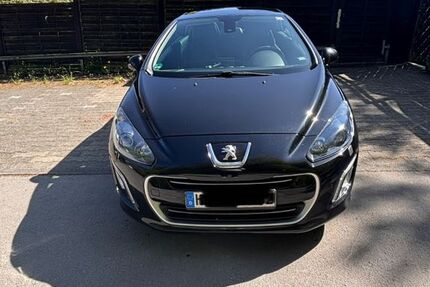 Peugeot 308 144.000 km 8.500 &euro; Menden 58706
