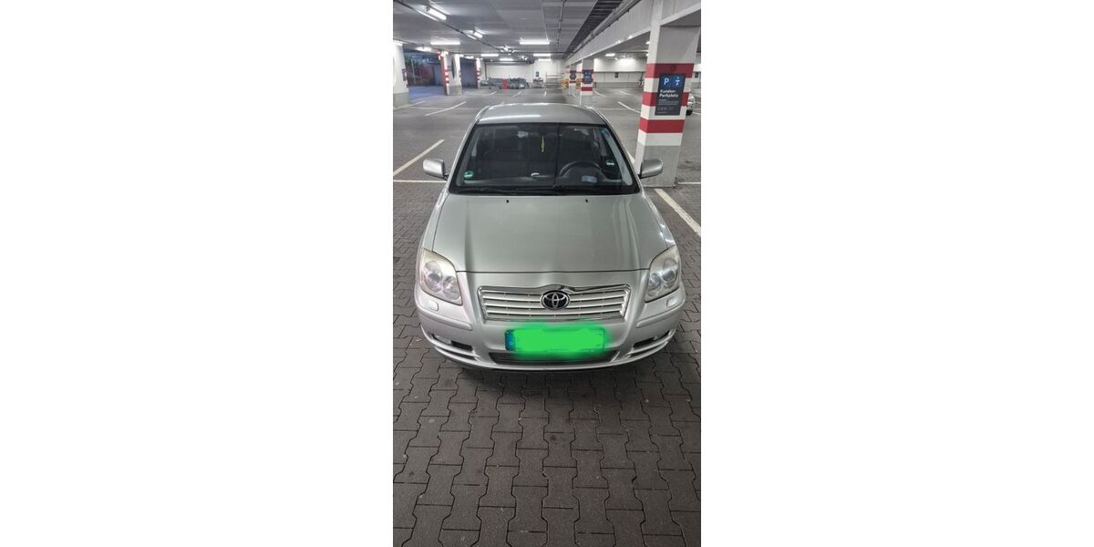 Toyota Avensis 220.000 km 3.200 &euro; Witten 58455