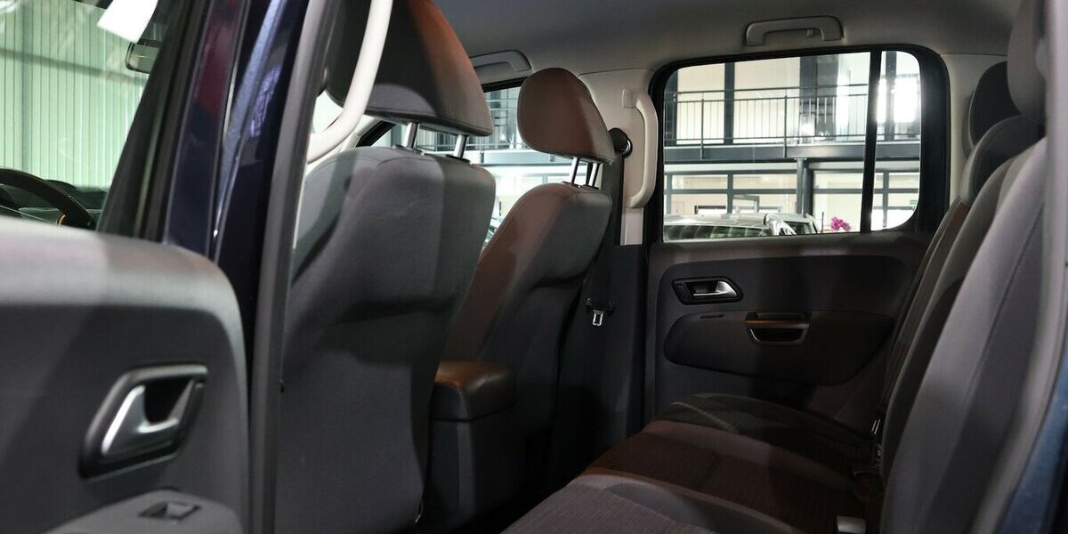 VW Amarok 2.0 TDI DSG HIGHLINE DC 4M / XENON, AHK 177.000 km 19.999 &euro; Hamm 59077
