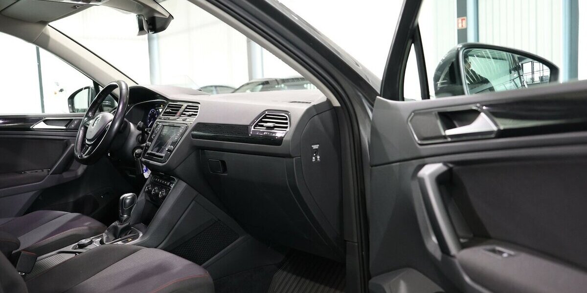 VW Tiguan 2.0 TSI DSG 4M SOUND / PANORAMA / LED 128.000 km 18.888 &euro; Hamm 59077