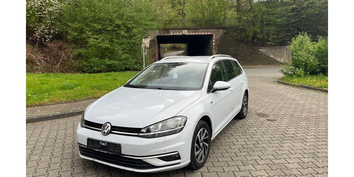 VW Golf 246.000 km 5.690 &euro; Wetter Ruhr 58300
