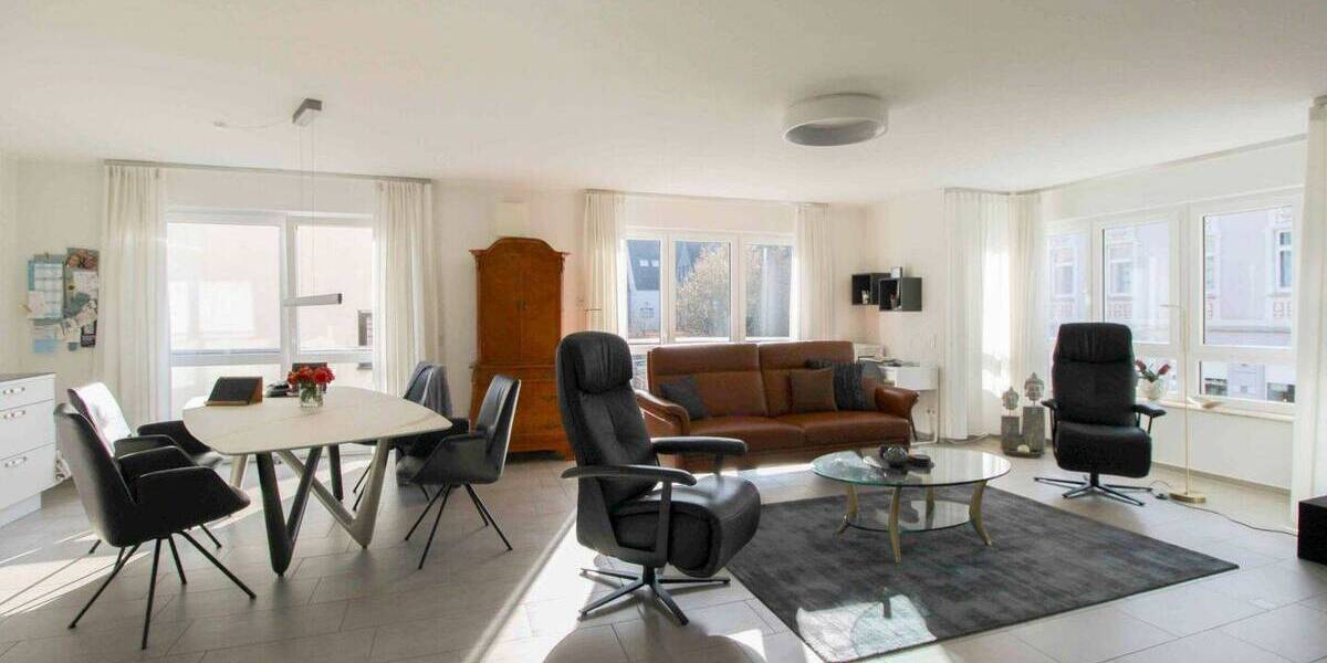 Etagenwohnung Schwerte - 3 Zimmer, 101 m&sup2;, 299.000&euro; | Angebot:26118002