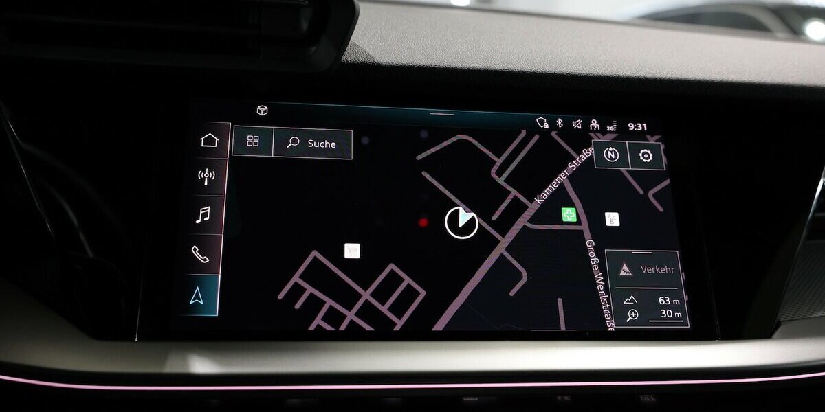 Audi A3 LIMOUSINE 30 TFSI S-LINE MATRIX, VOLL-LEDER 60.000 km 25.555 &euro; Hamm 59077