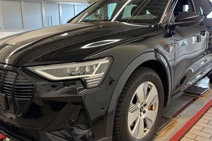 Audi e-tron 73.404 km 34.940 &euro; Hagen 58091