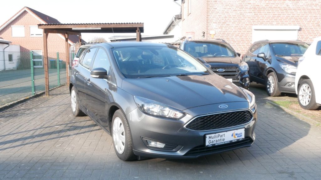 Ford Focus 215.879 km 5.990 &euro; Selm 59379