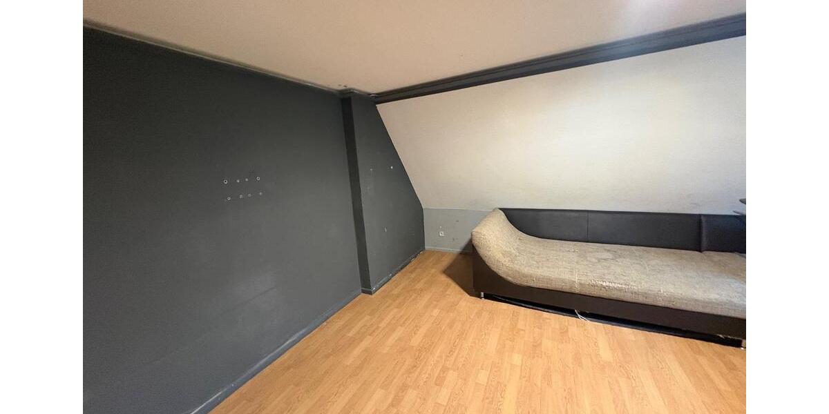 Dachgeschoßwohnung Hagen Hagen-Mitte - 3 Zimmer, 80 m&sup2;, 600&euro; | Angebot:26048883