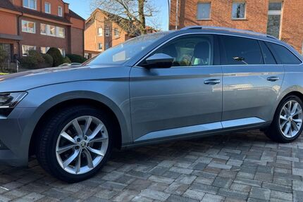 Skoda Superb 97.000 km 20.200 &euro; Suderwich 45665