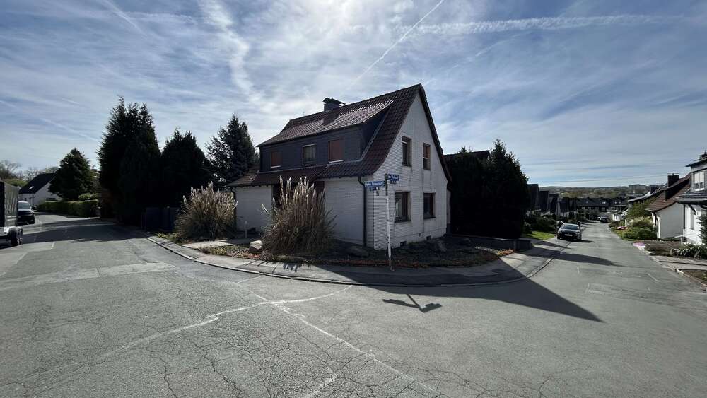 Einfamilienhaus Dortmund Hombruch - 8 Zimmer, 140 m&sup2;, 549.000&euro; | Angebot:26150404