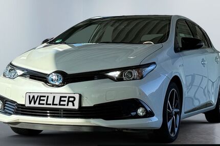 Toyota Auris 32.746 km 17.370 &euro; Dortmund 44143