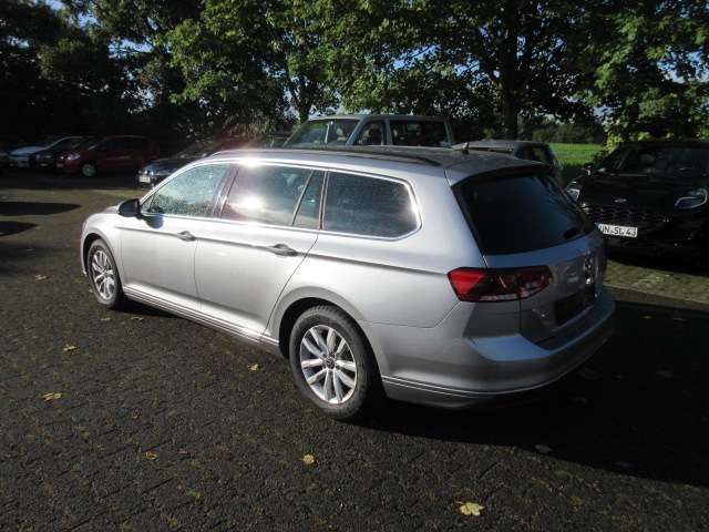 VW Passat Variant Business 2.0 TDI DSG NAVI AHK KAMER 168.000 km 19.699 &euro; Bergkamen 59192