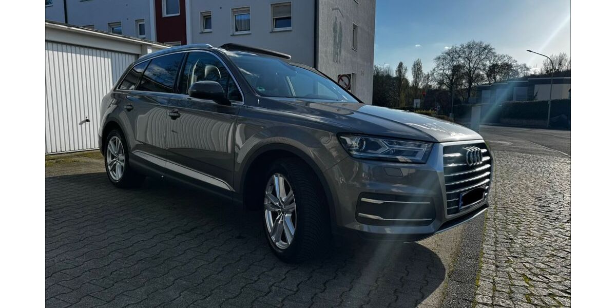 Audi Q7 286.000 km 21.900 &euro; Hagen 58119