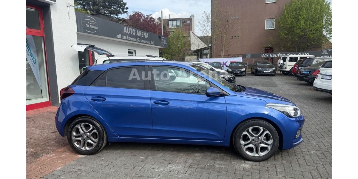 Hyundai i20 125.000 km 9.999 &euro; Hamm 59065