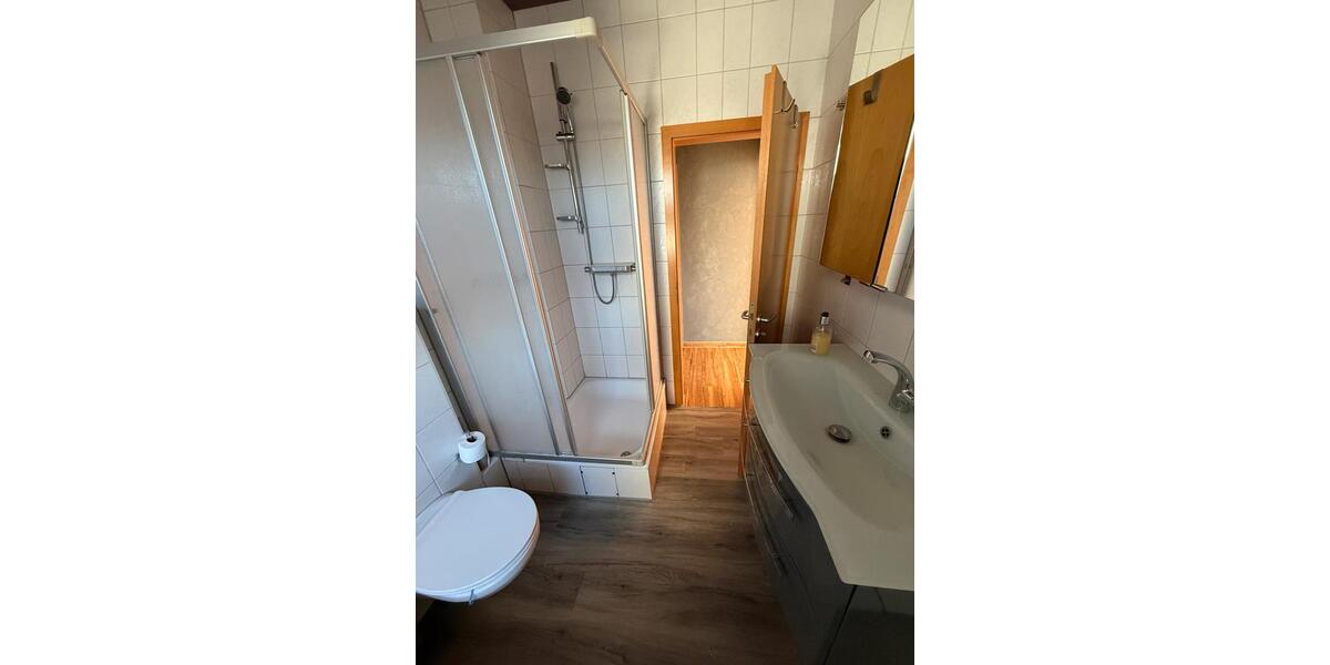 Dachgeschoßwohnung Bönen - 2 Zimmer, 80 m&sup2;, 1.000&euro; | Angebot:26374098