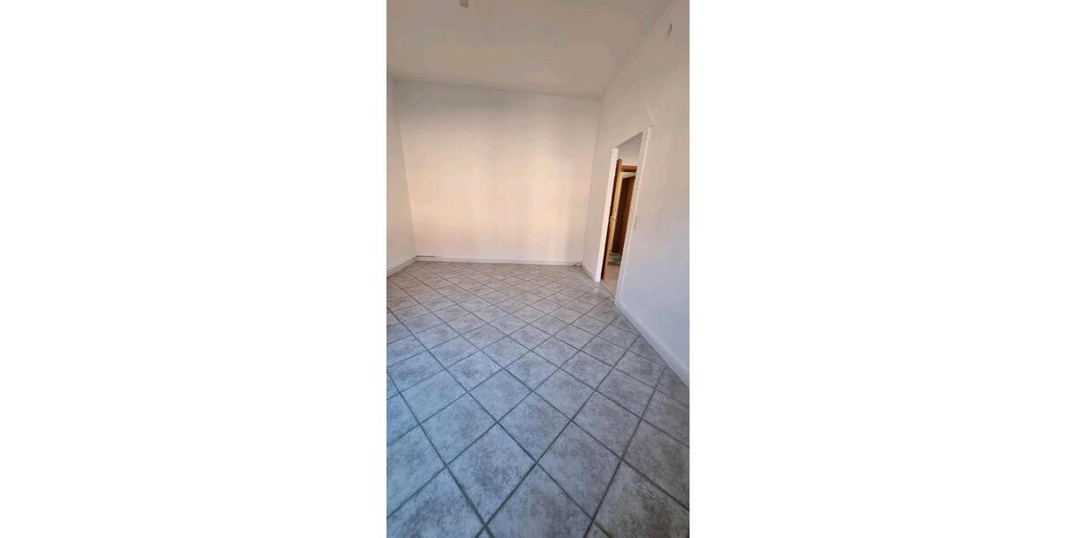 Etagenwohnung Iserlohn - 3 Zimmer, 75 m&sup2;, 590&euro; | Angebot:25957361