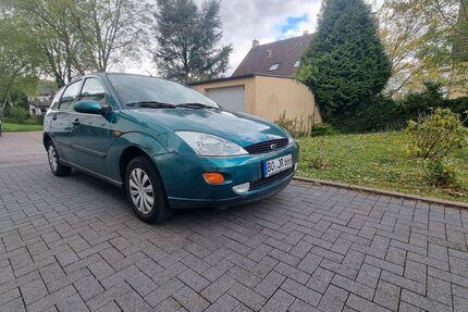 Ford Focus 133.000 km 950 &euro; Bochum 44795