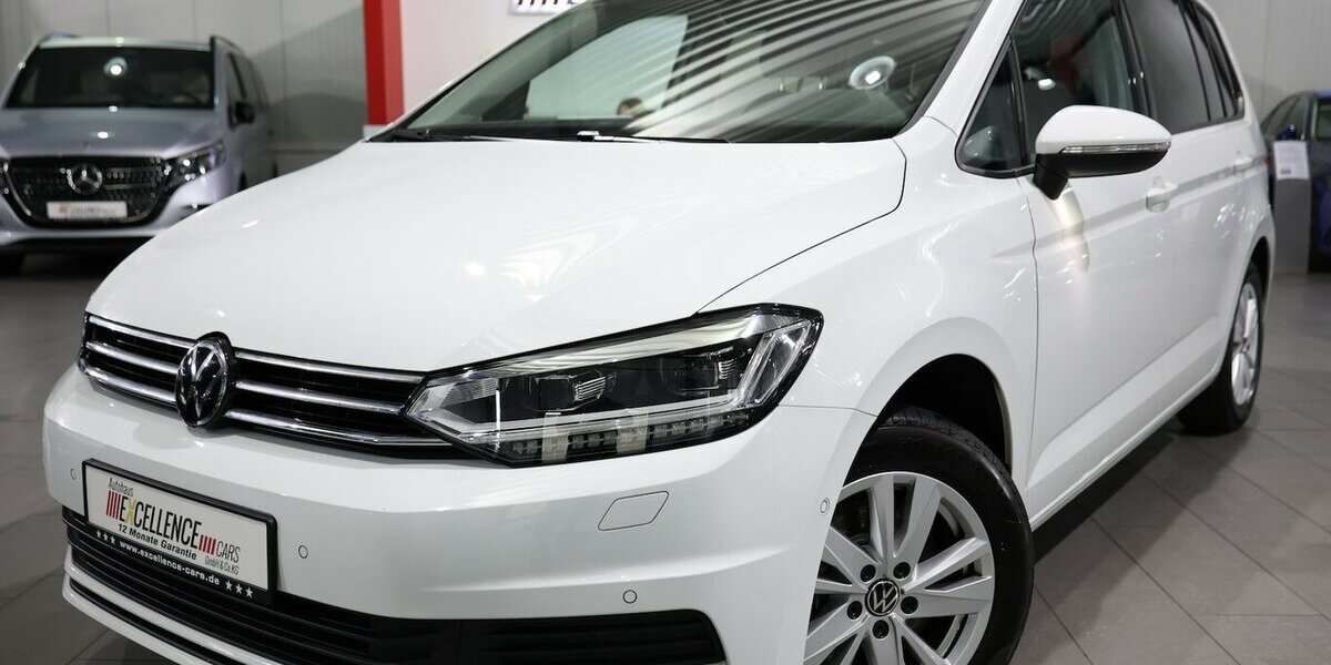 VW Touran 2.0 TDI DSG IQ Comfortline / 7-SITZE, LED 66.000 km 27.991 &euro; Hamm 59077