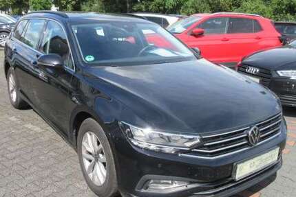 VW Passat Variant Business 2.0 TDI DSG NAVI AHK LED K 146.960 km 19.988 &euro; Bergkamen 59192