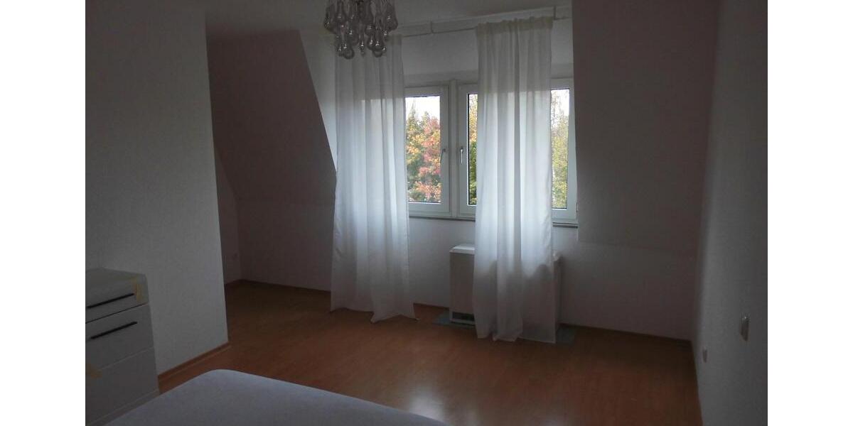 Dachgeschoßwohnung Dortmund Huckarde - 2.5 Zimmer, 50 m&sup2;, 400&euro; | Angebot:26700905