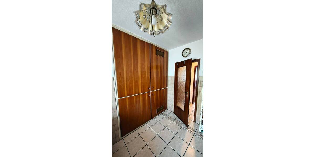 Etagenwohnung Bochum Hofstede - 3 Zimmer, 70 m&sup2;, 120.000&euro; | Angebot:26826801