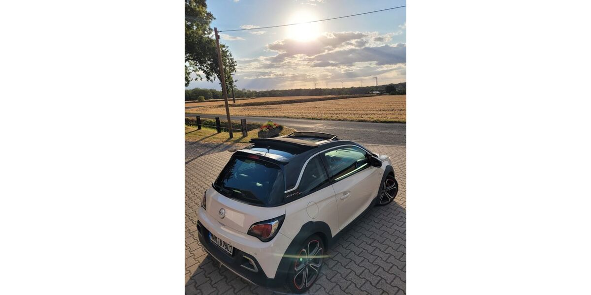 Opel Adam 104.800 km 9.900 &euro; Hamm 59073