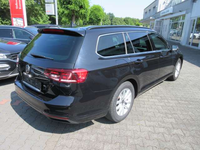 VW Passat Variant Business 1.5 TSI DSG NAVI ACC KAMER 65.930 km 24.788 &euro; Bergkamen 59192