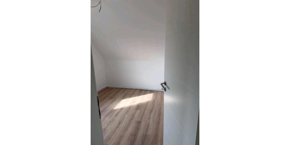 Etagenwohnung Bergkamen - 3 Zimmer, 74 m&sup2;, 750&euro; | Angebot:25854388