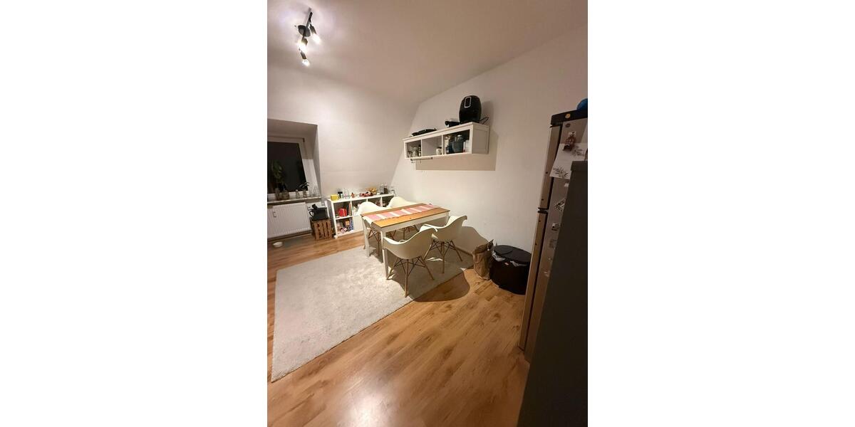 Dachgeschoßwohnung Recklinghausen Berghausen - 4 Zimmer, 65 m&sup2;, 590&euro; | Angebot:26019131