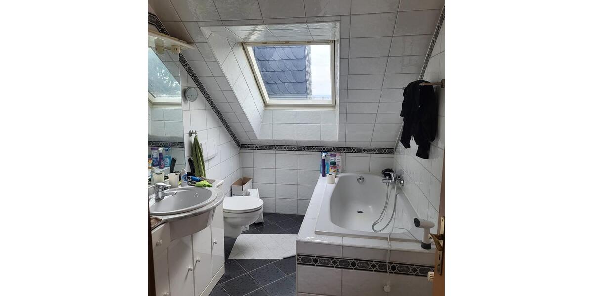 Dachgeschoßwohnung Witten - 2 Zimmer, 79 m&sup2;, 790&euro; | Angebot:25045355