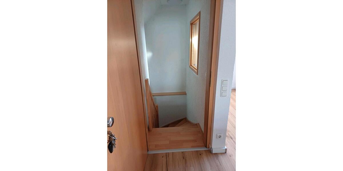 Dachgeschoßwohnung Unna Hemmerde - 2.5 Zimmer, 60 m&sup2;, 590&euro; | Angebot:26610419