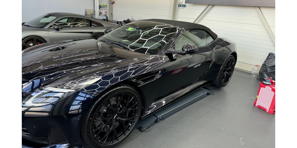 Aston Martin DB12 14.500 km 219.950 &euro; Recklinghausen 45659