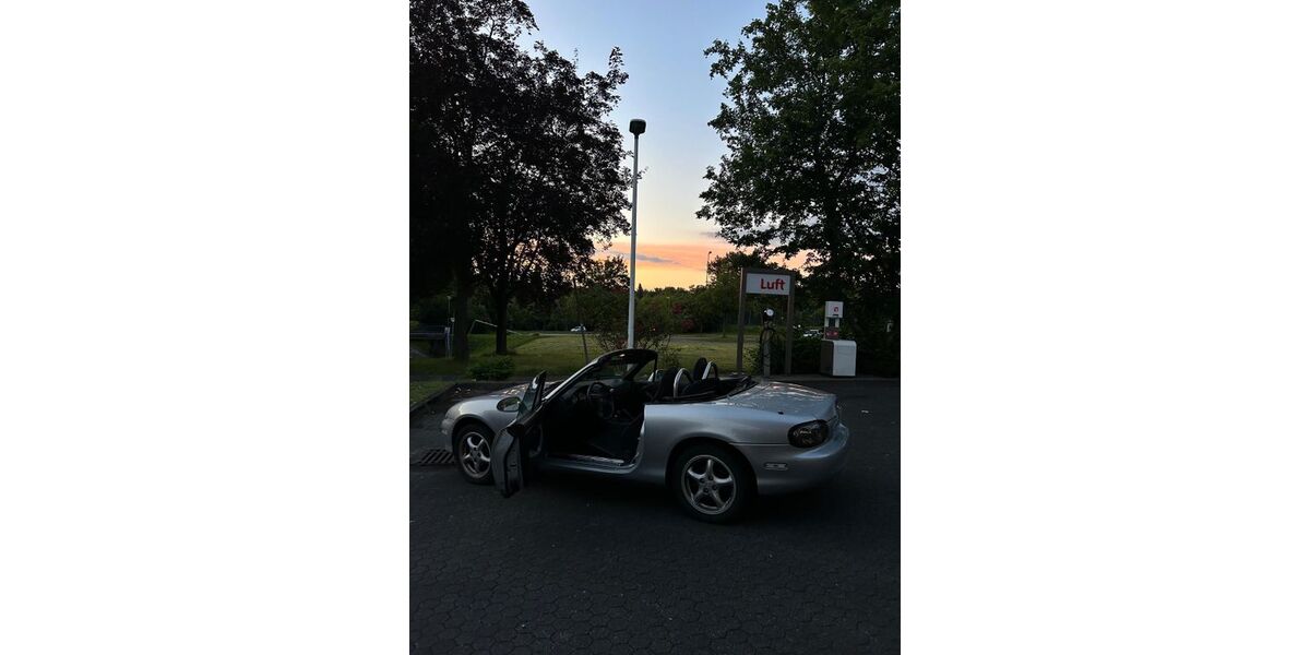 Mazda MX-5 140.800 km 4.500 &euro; Dortmund 44357