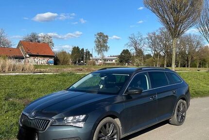 Skoda Superb 121.000 km 18.500 &euro; Castrop Rauxel 44581