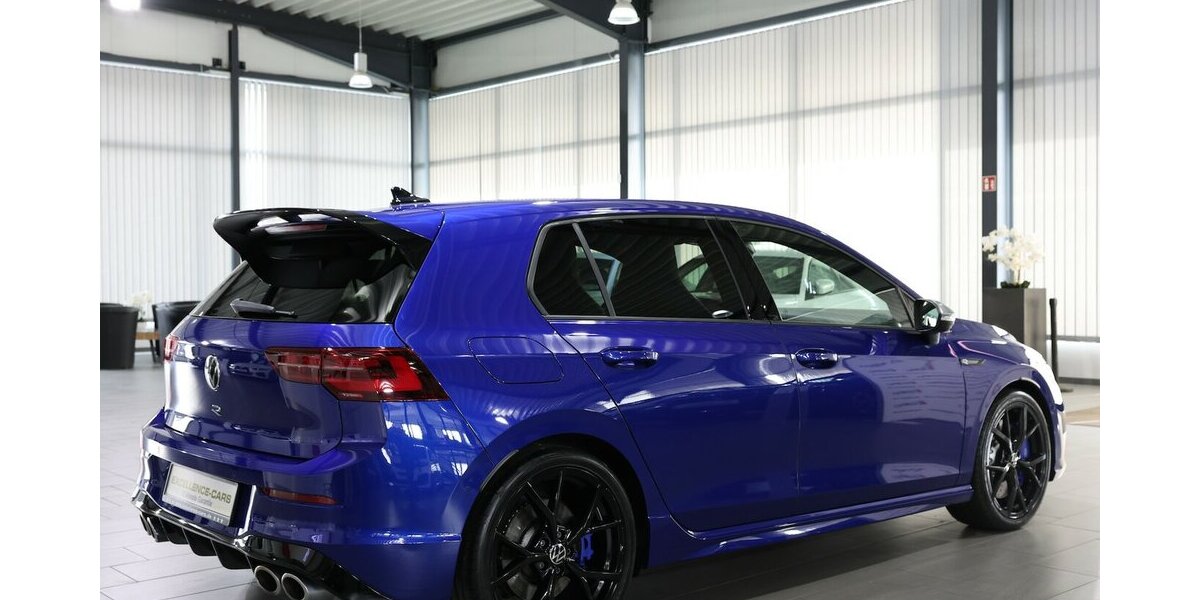 VW Golf VIII 2.0 TSI DSG 4M R-PERFROMANCE BLACK STY 40.000 km 35.555 &euro; Hamm 59077