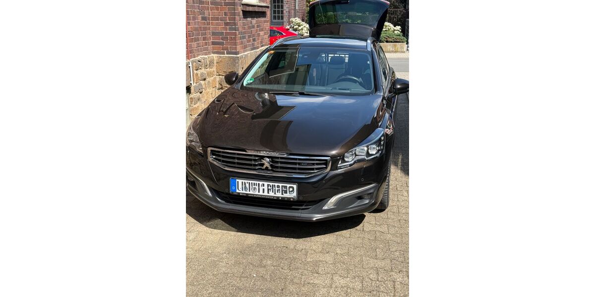 Peugeot 508 180.000 km 8.999 &euro; Lünen 44536