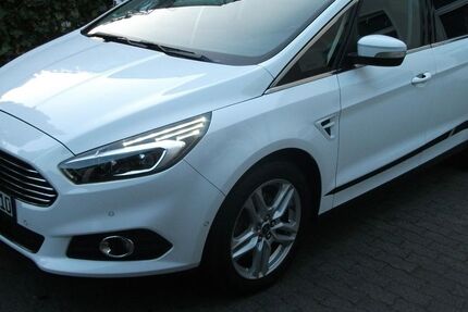 Ford S-Max 171.400 km 8.950 &euro; Recklinghausen OT Stadtmitte 45657