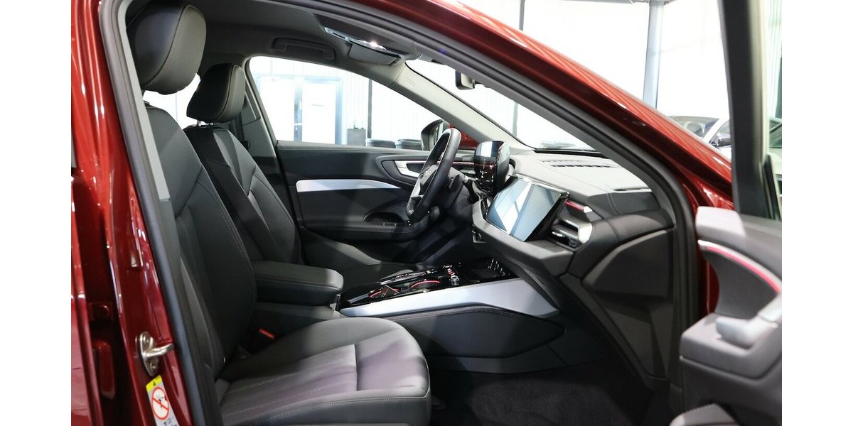 Audi A5 Avant TFSI TECH-PLUS / TOLLES FAHRZEUG / 11.000 km 41.777 &euro; Hamm 59077